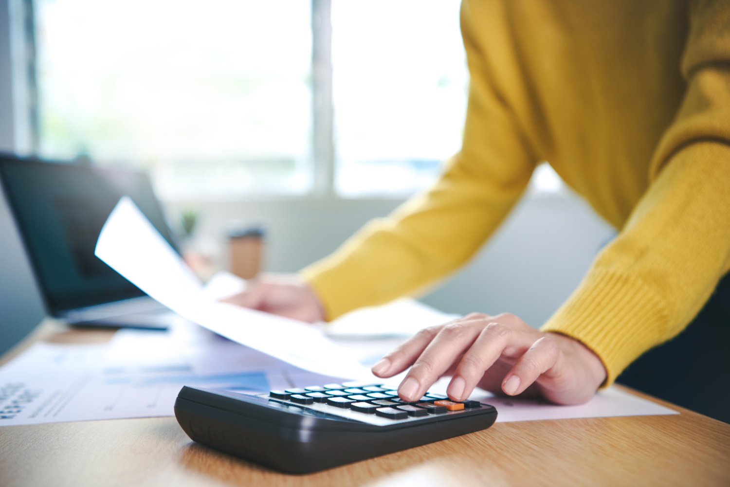 Cómo Organizar tus Finanzas para Cumplir tus Metas